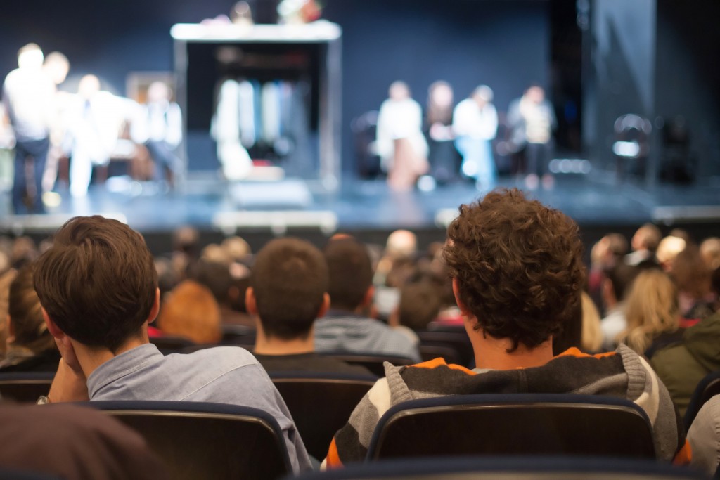 The Play's the Thing: A Beginner's Guide to Performing Shakespeare ...